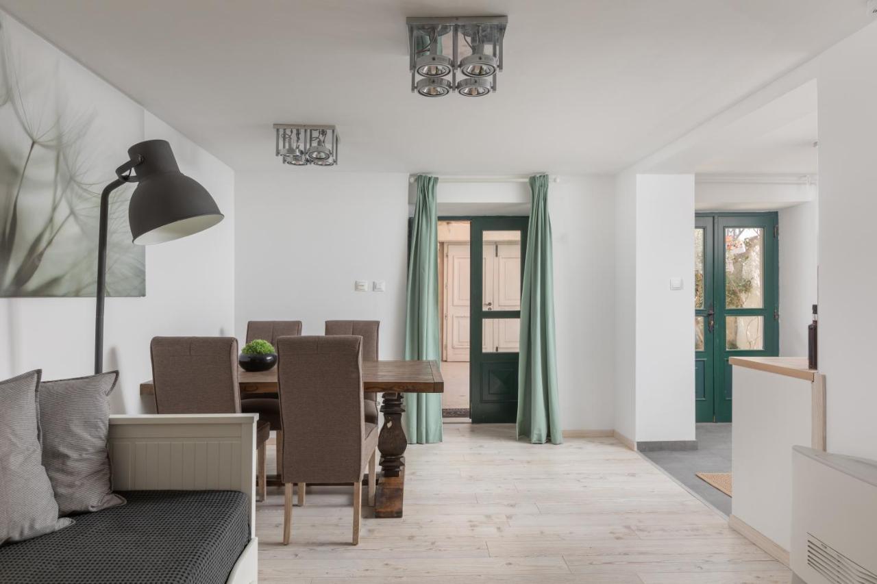Apartment Coastal Villa Makarska Exterior foto